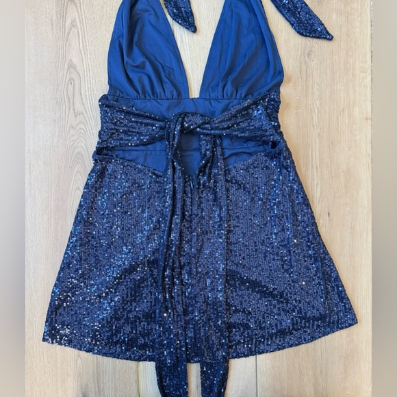 NWT That’s So Fetch Harper Sequin Mini Navy Dress Size S - Picture 9 of 13